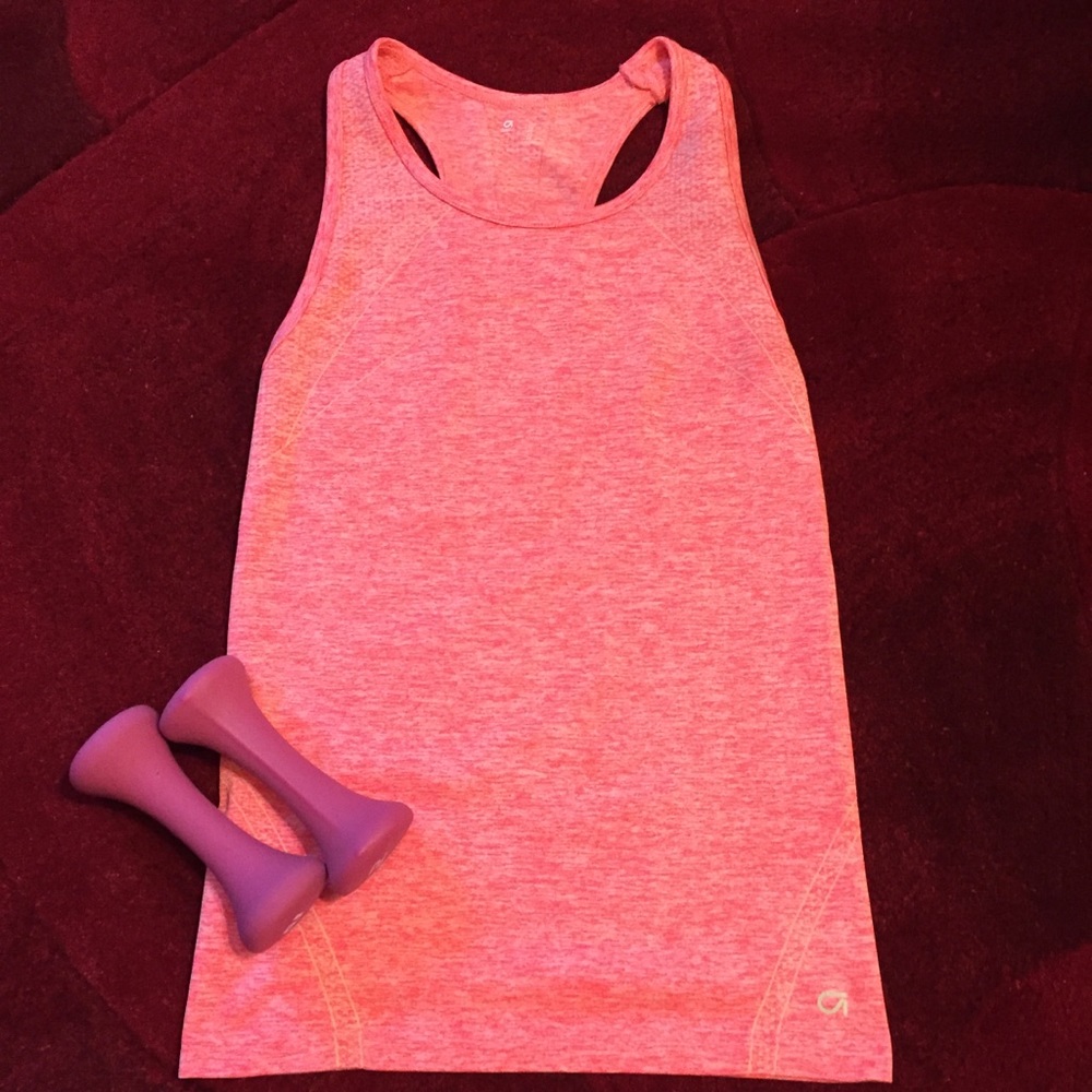 GAP Fit Workout Tank Top